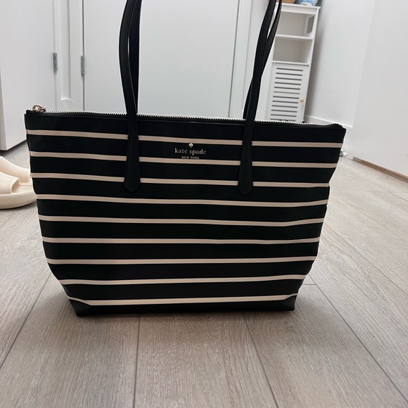 KATE SPADE Black & White Striped Tote Bag - Picture 5 of 5